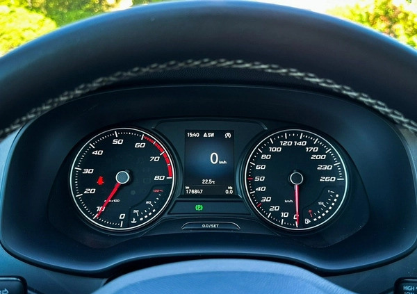 Seat Ateca cena 79800 przebieg: 175000, rok produkcji 2021 z Połczyn-Zdrój małe 326